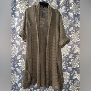 Women’s short sleeved sweater cardigan